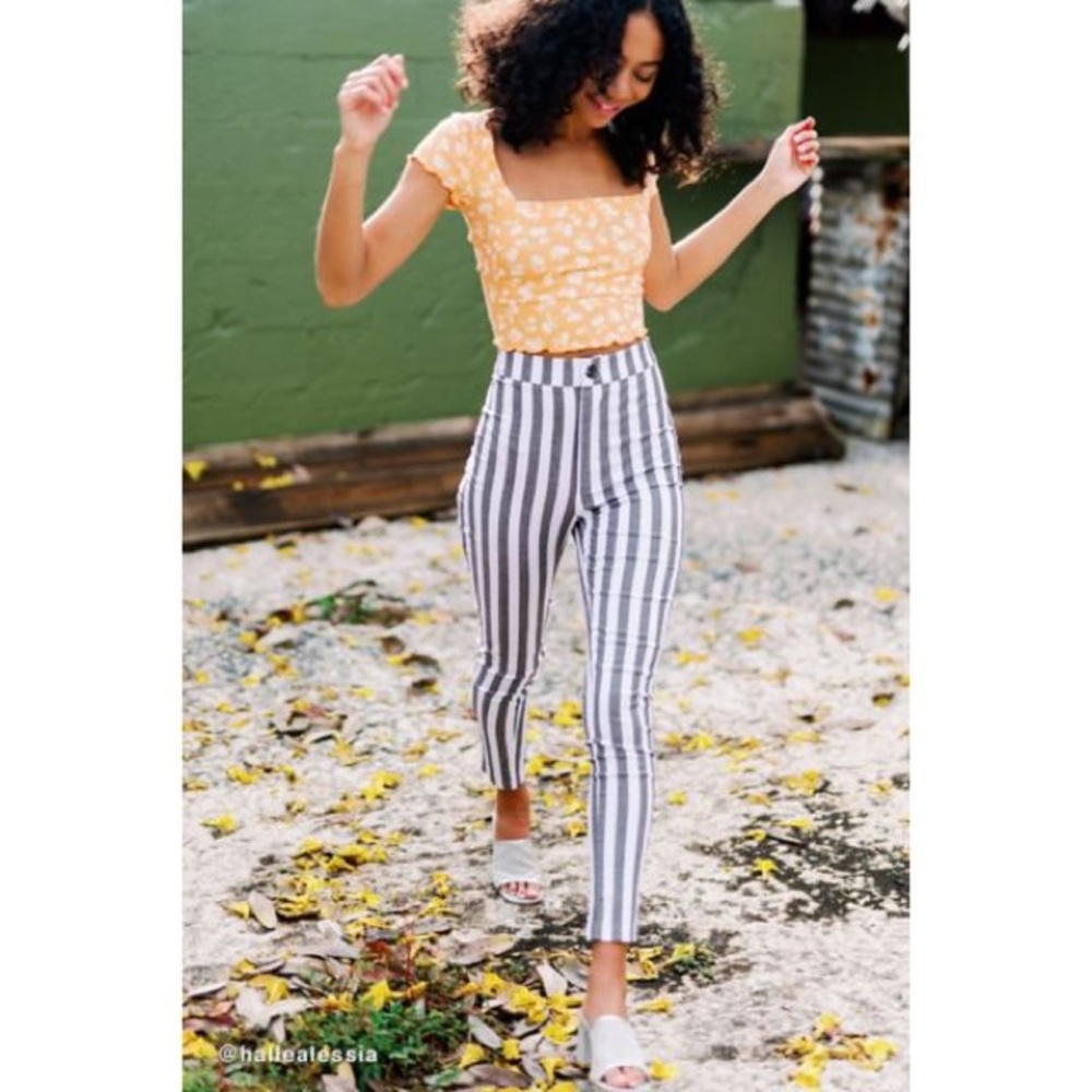 Urban Outfitters High Rise Stretch Pant